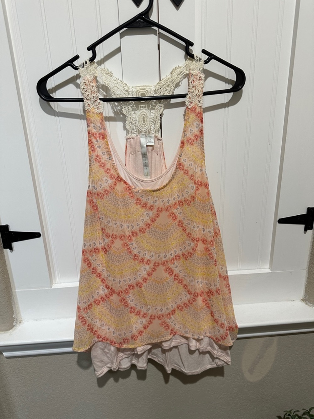 LC Lauren Conrad Crochet-Back Sleeveless Tank in Peach and Cream